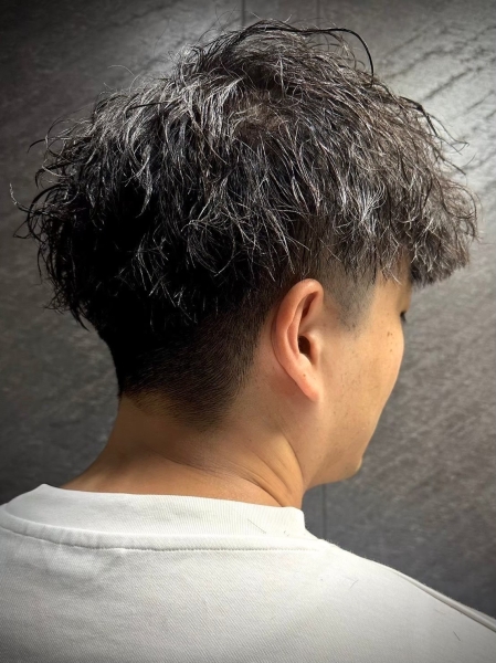 4月は軽めパーマが人気
