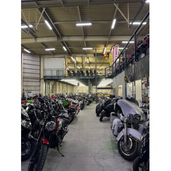 バイク屋さん