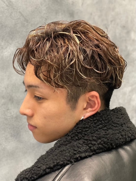 波巻き×ツーブロックハイライト