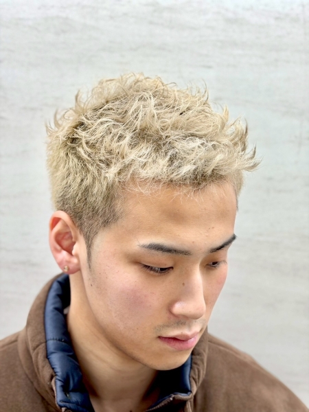 ハイトーン×パーマで男らしく