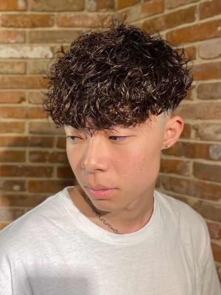 男らしさ引き立つ冬のスペインカール