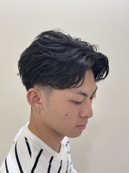 大人色気のフェザーパーマ