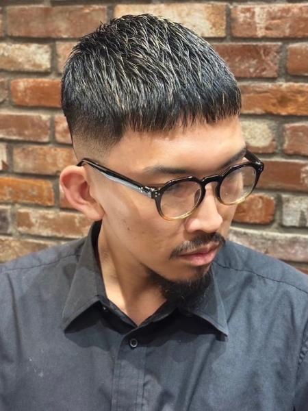 大人の余裕をつくる“静かな色気”