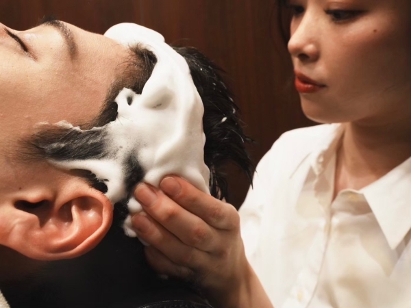 心の疲れは髪に出る。ストレスと頭皮の深い関係