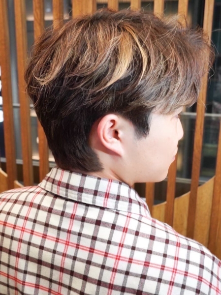 伸びた襟足が与える“印象損”とは