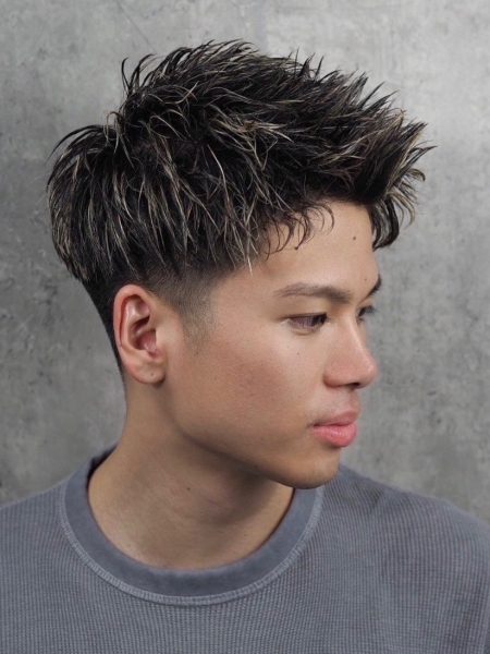 秋映えツーブロック×メッシュで好印象に！