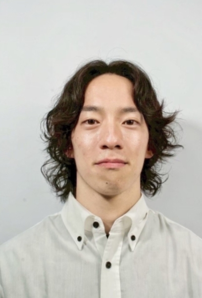 大人の余裕をつくるミディアムスパイラルパーマ