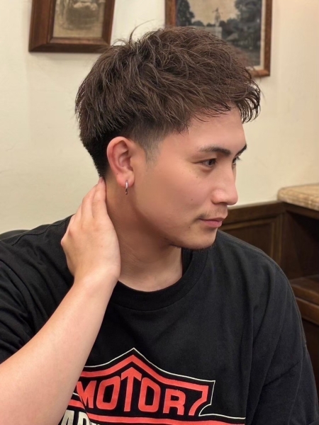 アップバング　理容師　五反田