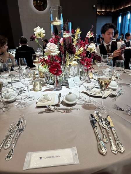 先輩の結婚式へ