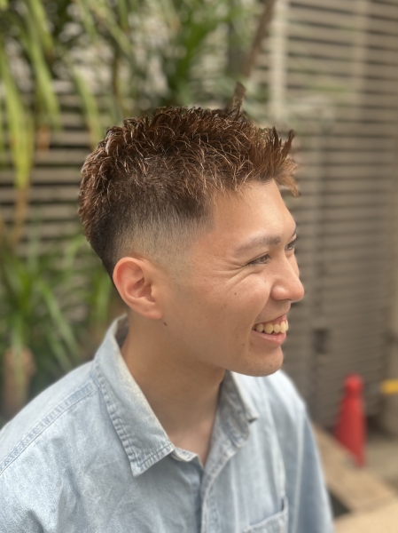 フェザーアップ×スキンフェード