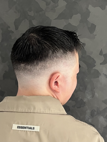 フェザーアップ×ハイスキン