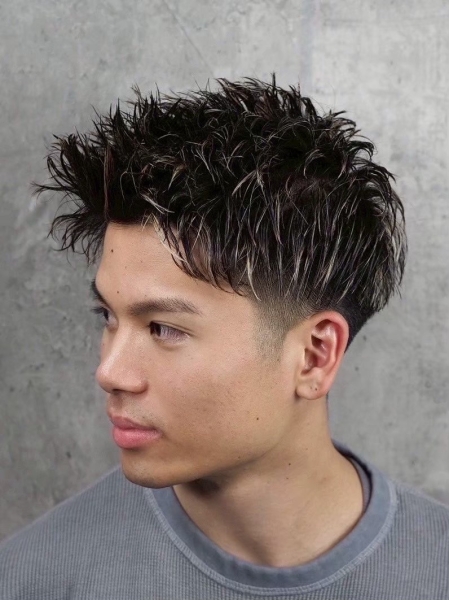 冬でも軽く見える束感ショート