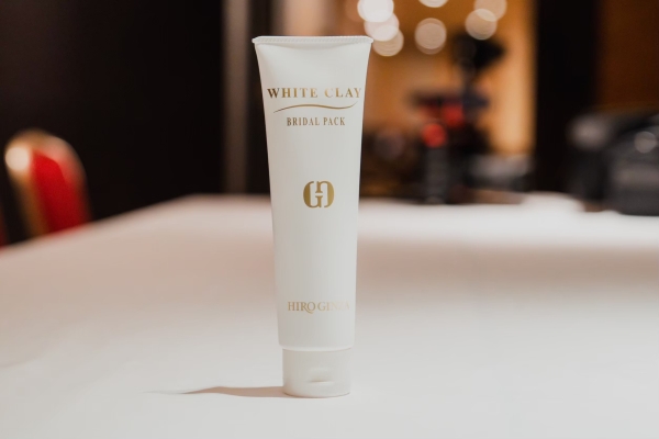 バーバーホワイトパックで明るく清潔感のある肌へ