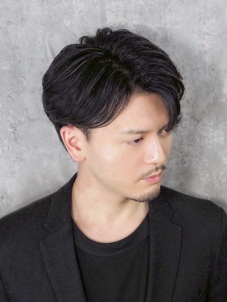 朝が楽なメンズセンターパート