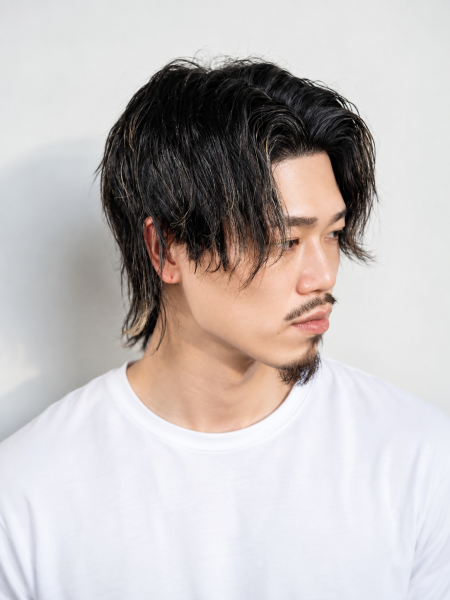 メッシュで差がつくセンターパートウルフ