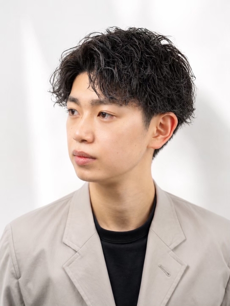 清潔感を叶えるメンズヘア