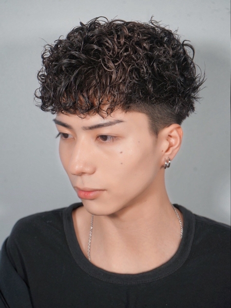 外国人風カーリーパーマ