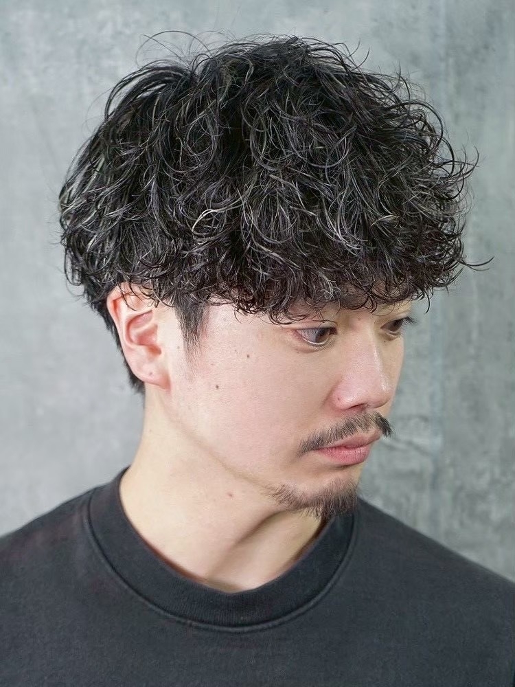 強めメンズカールパーマ