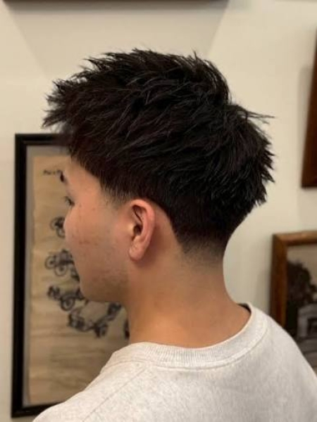テーパーフェードで男らしさを格上げ