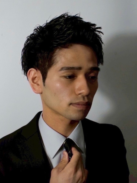 清潔感と男らしさを両立するビジネスショート
