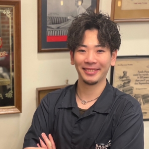 林佑樹〈店長〉