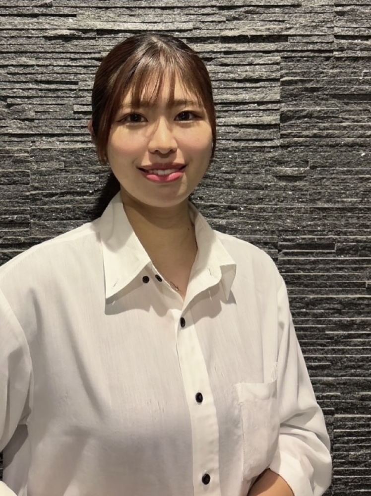 中澤優菜(カット以外指名不可)