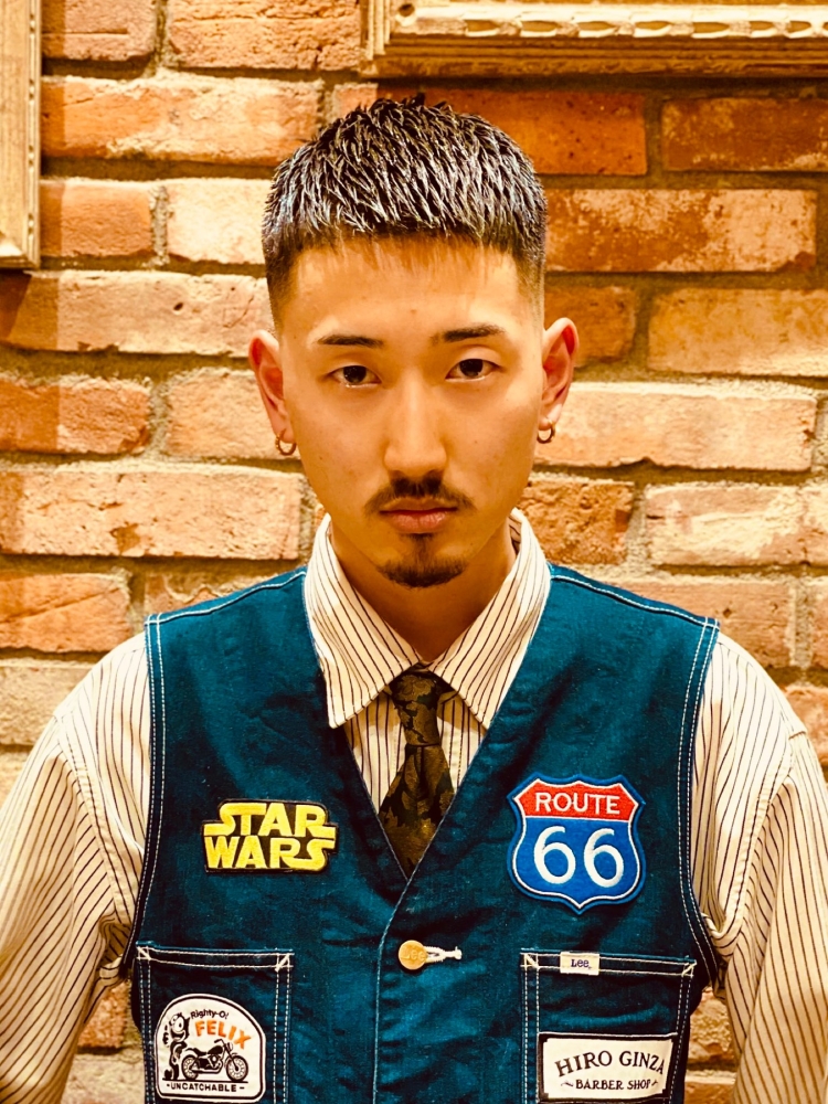 渡邊 響 8月からbarber Shop 丸の内店 Barbershop 新宿店 高級理容室 床屋 ヒロ銀座ヘアーサロン 渡邊 響 8月からbarber Shop 丸の内店 Barbershop 新宿店 高級理容室 床屋 ヒロ銀座ヘアーサロン