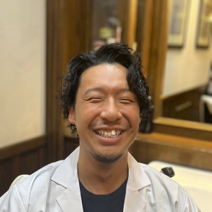 関　盟志亜