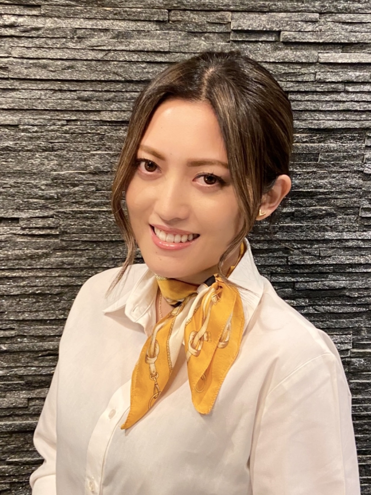 張替 朱里 産休中