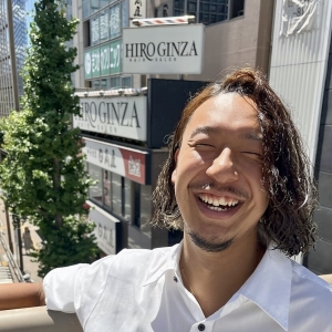 関 盟志亜