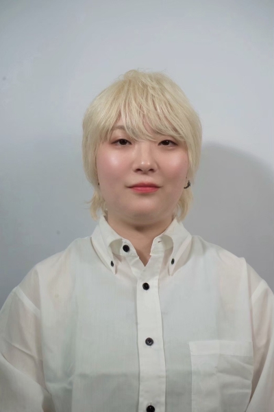 川島　陽奈