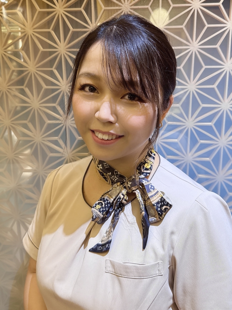 齋藤　郁美　初回指名料2,200円