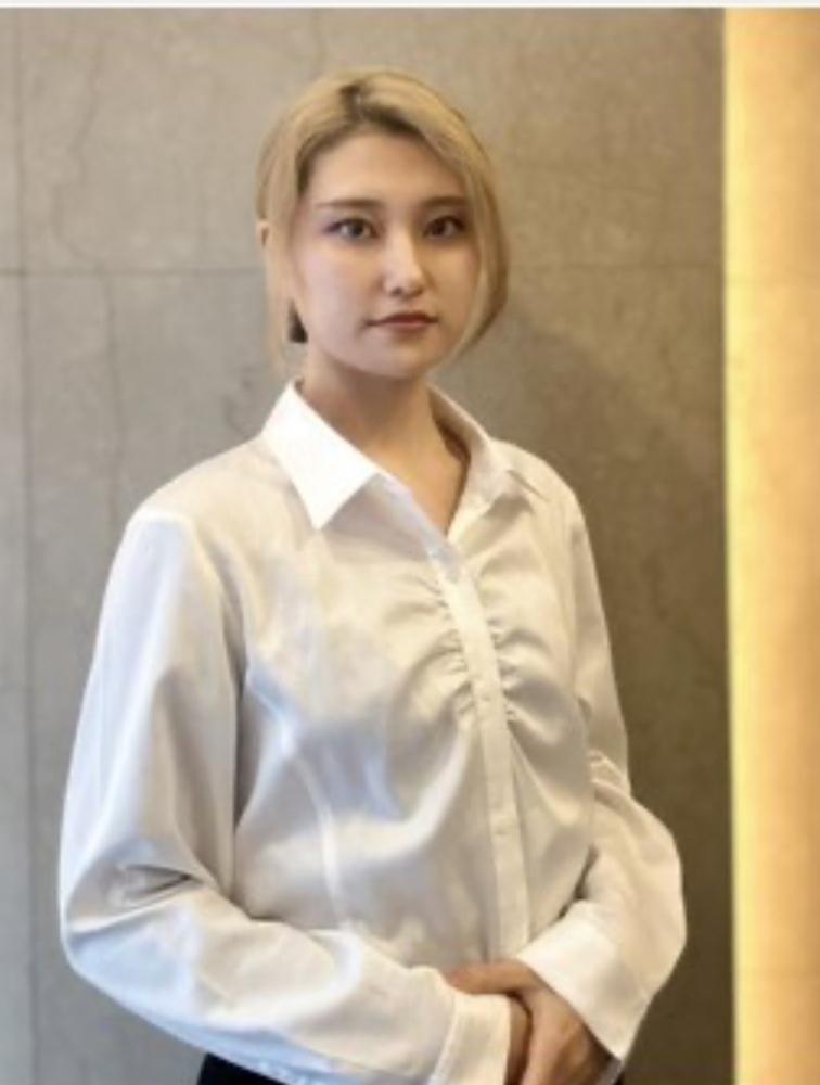 金丸　彩乃